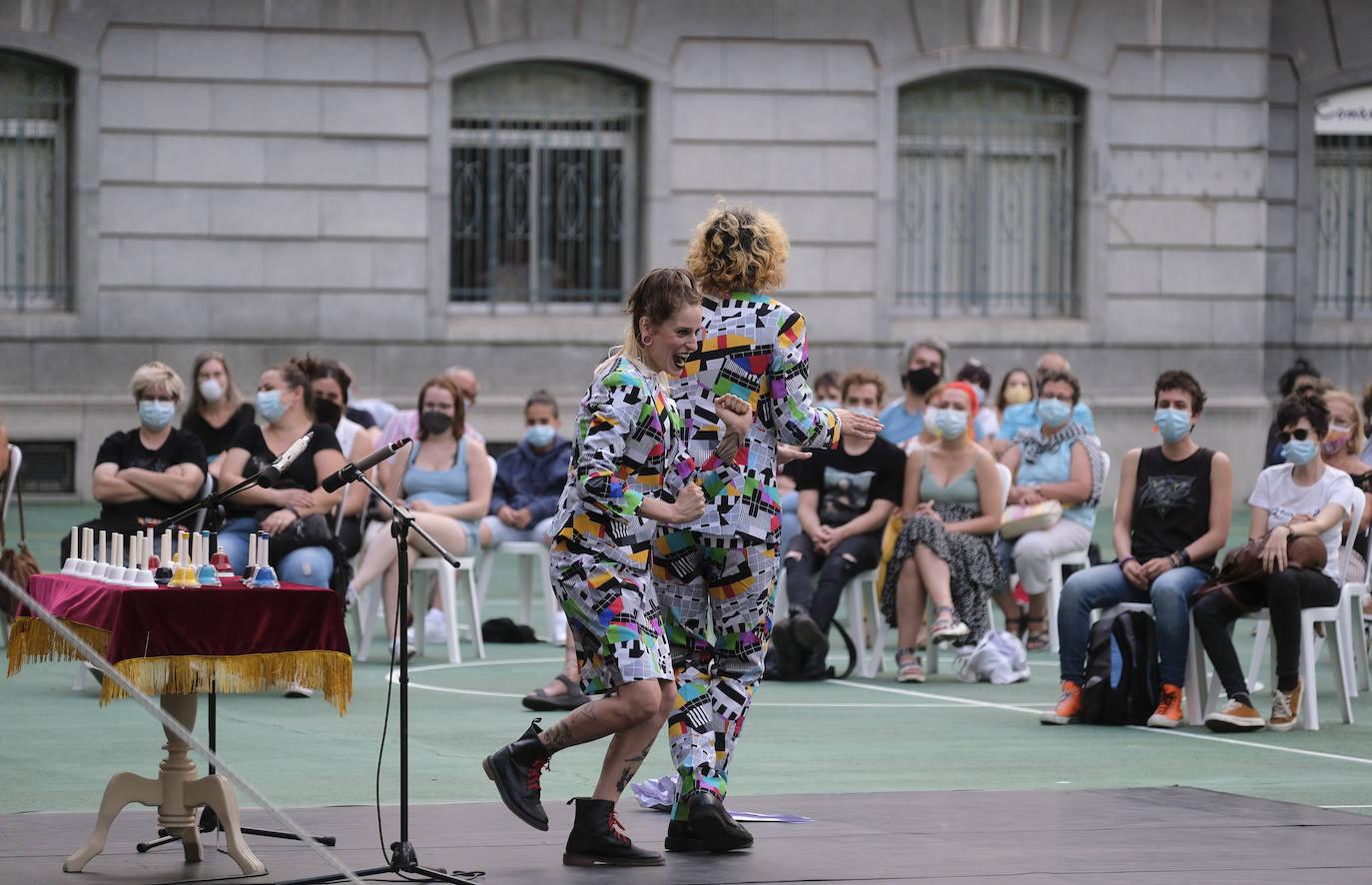 'Gala del Circo, ciudad de Valladolid', en la que participaron tres colectivos ligados a las artes circenses: Escuela de Circo de Valladolid, La Luz de las Delicias y Nuevo Fielato.