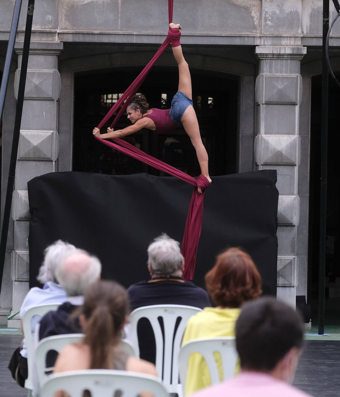 'Gala del Circo, ciudad de Valladolid', en la que participaron tres colectivos ligados a las artes circenses: Escuela de Circo de Valladolid, La Luz de las Delicias y Nuevo Fielato.