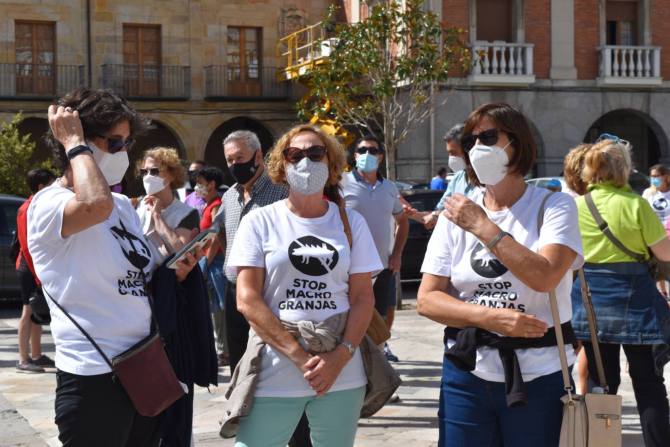 Protesta contra las macrogranjas en Aguilar.