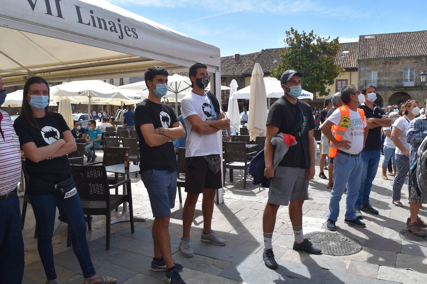 Protesta contra las macrogranjas en Aguilar.