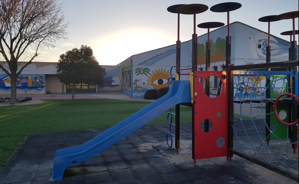 Colegio Isabel de Castilla, en la localidad de Serrada.
