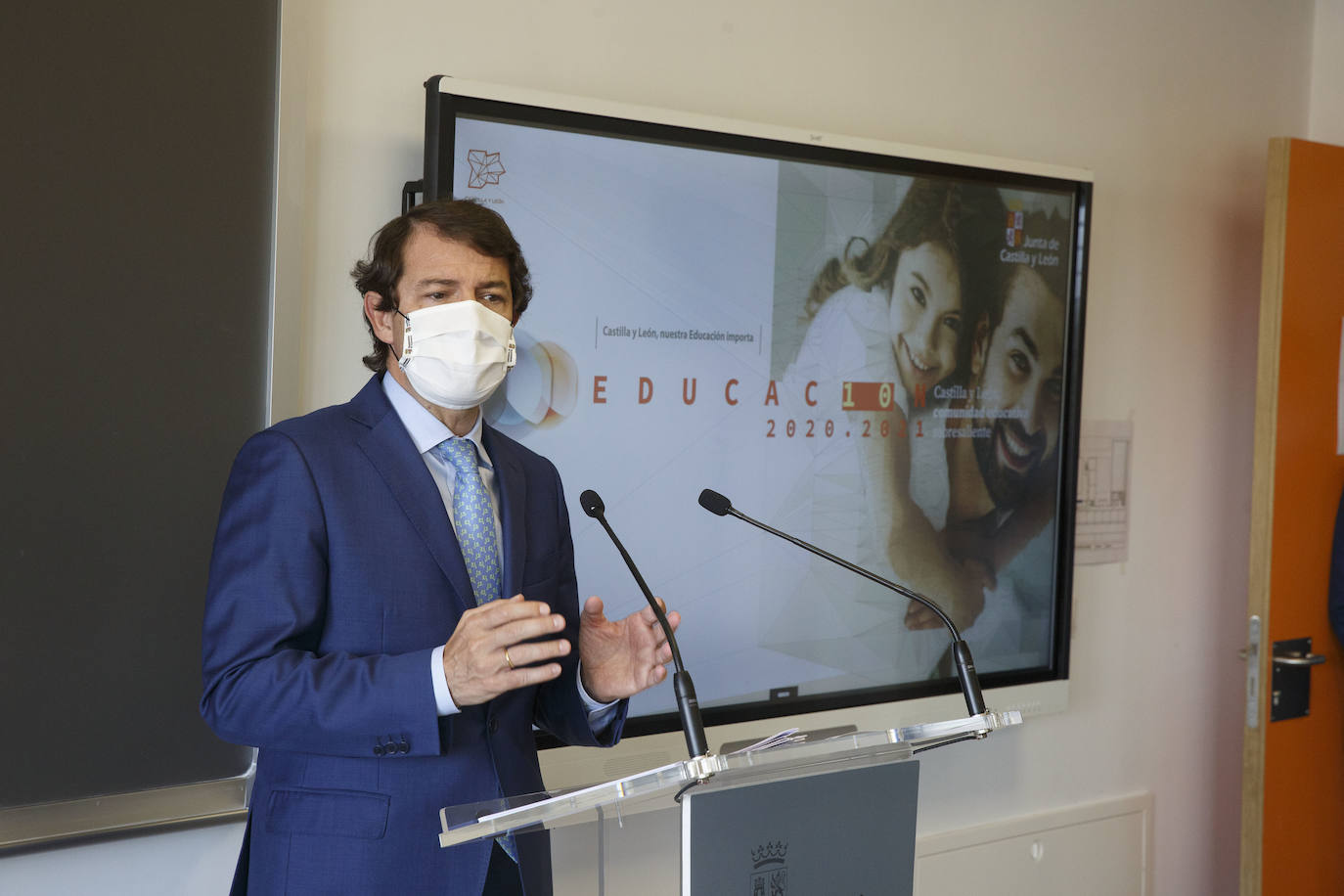 Fotos: Fernández Mañueco visita el IESO de Arroyo de la Encomienda (Valladolid)