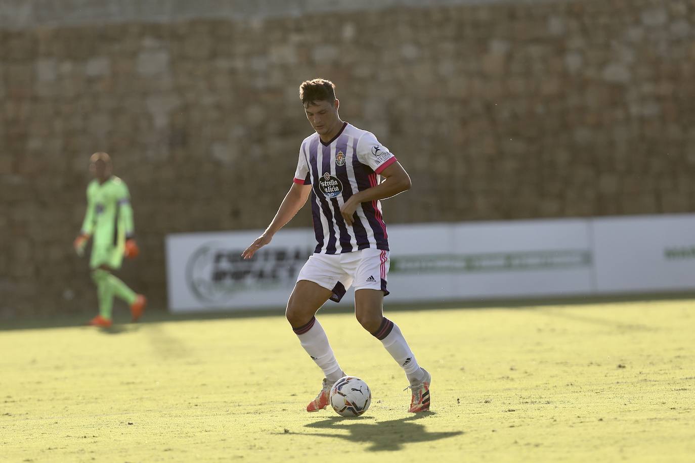El Real Valladolid ha goleado esta tarde al Granada en el segundo partido amistoso de la pretemporada. 