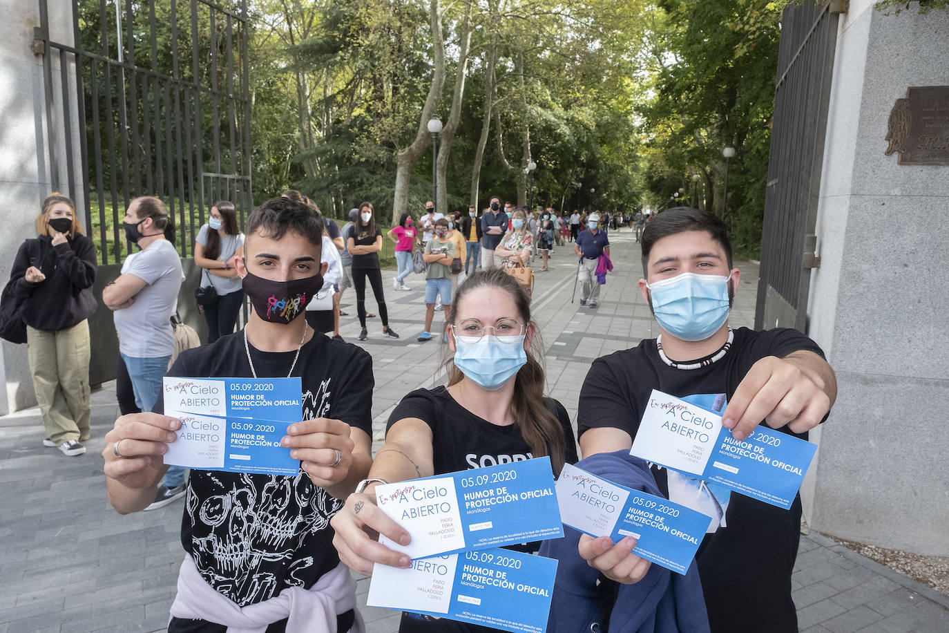 Fotos: Colas para conseguir entradas gratis de &#039;A cielo abierto&#039;