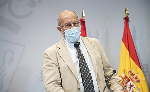 Francisco Igea, antes de su comparecencia tras el Consejo de Gobierno. 