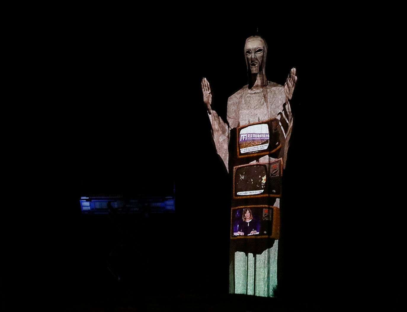 Videomapping en el Cristo del Otero.