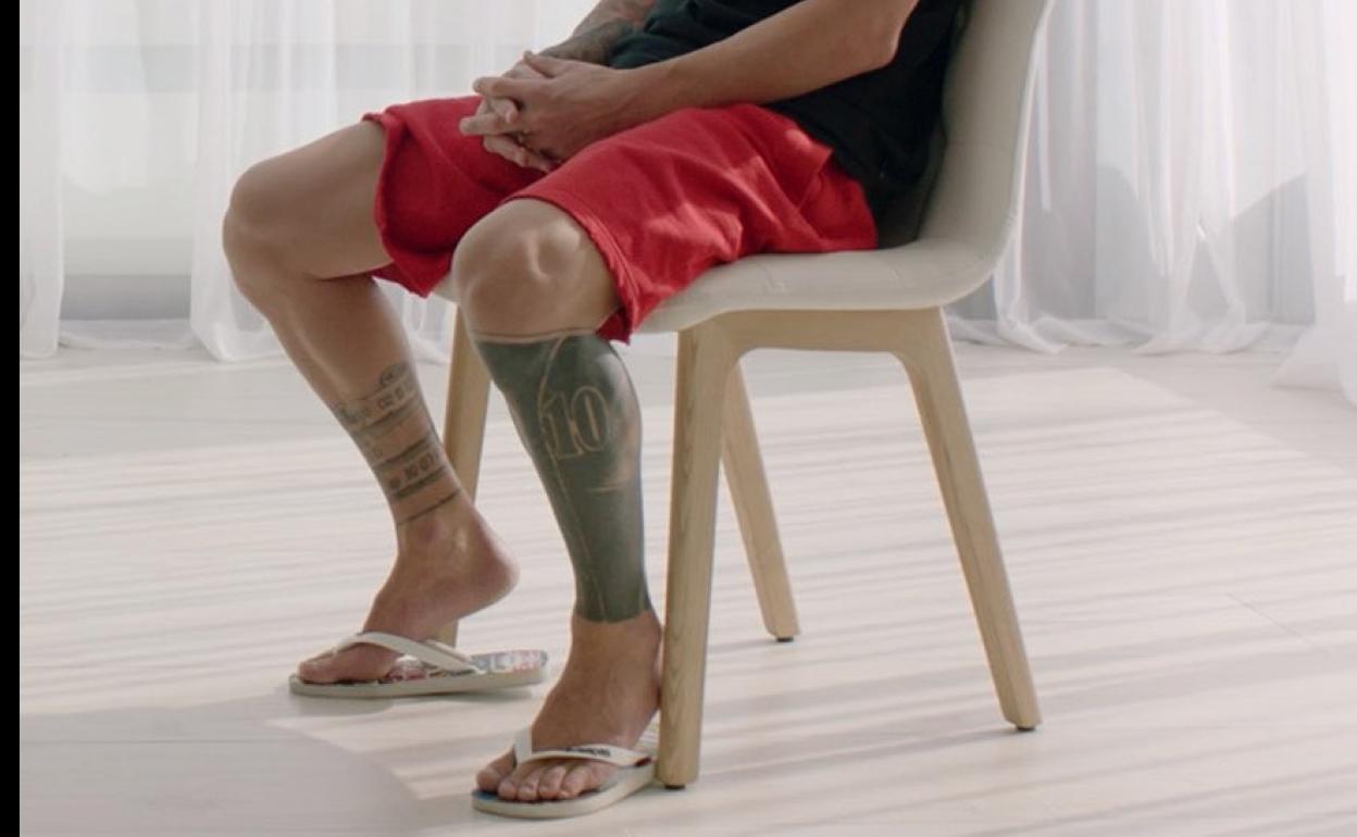 Leo Messi y sus chanclas. 