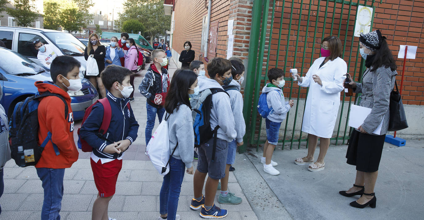 Primer día de clase en el colegio Ponce de León.