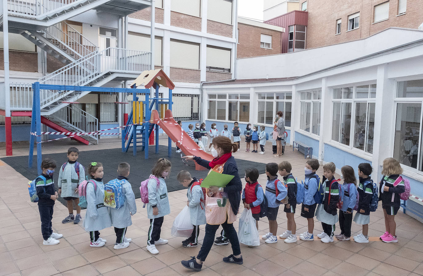 Primer día en el Colegio Santa Teresa de Jesús-Teresianas.