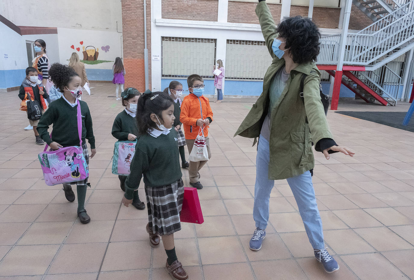 Primer día en el Colegio Santa Teresa de Jesús-Teresianas.