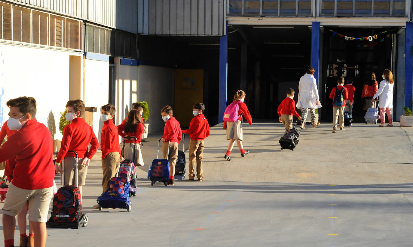 Vuelta al cole en el colegio San Juan de la Cruz en Medina del Campo. 