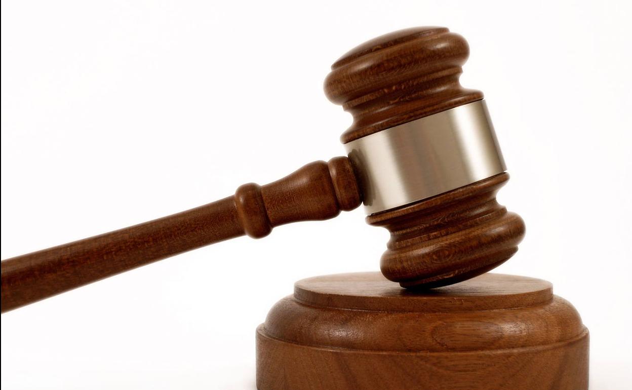 Peticiones de hasta 16 años de cárcel por descapitalizar dos empresas de transporte de mercancías de Valladolid