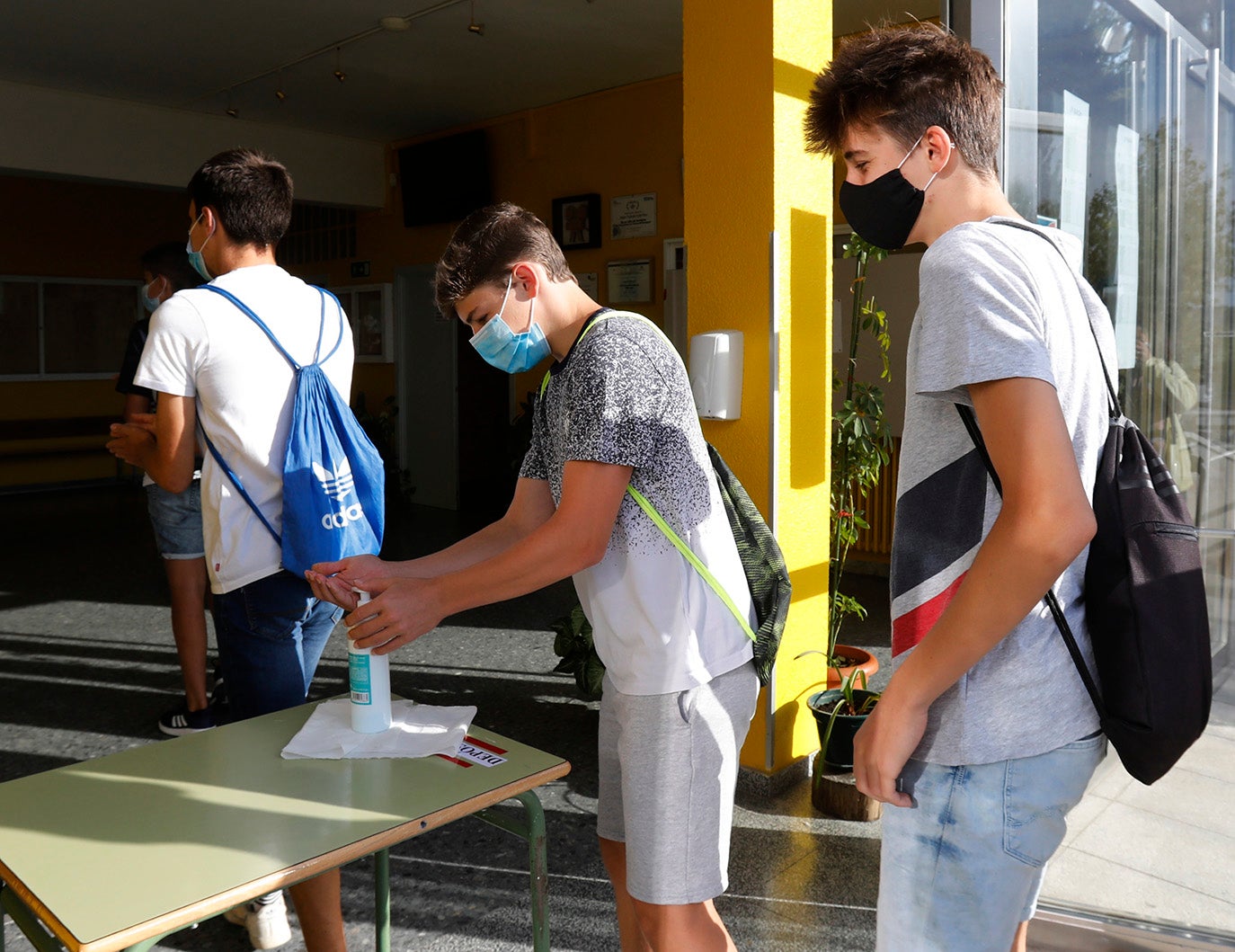 Los alumnos de la ESO y de Bachillerato de Palencia vuelven a clase.