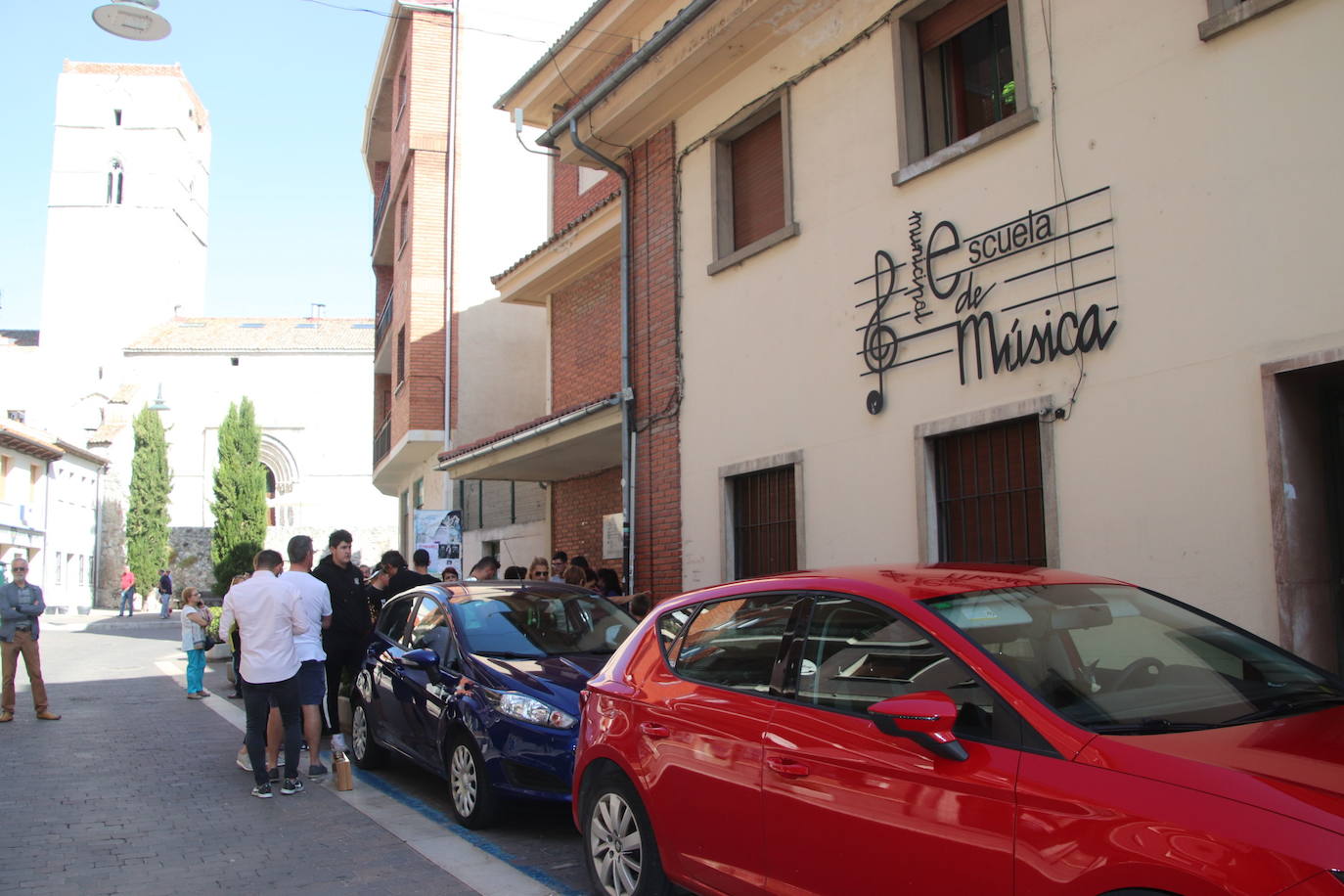 Facjada de la Escuela Municipal de Música de Cuéllar.
