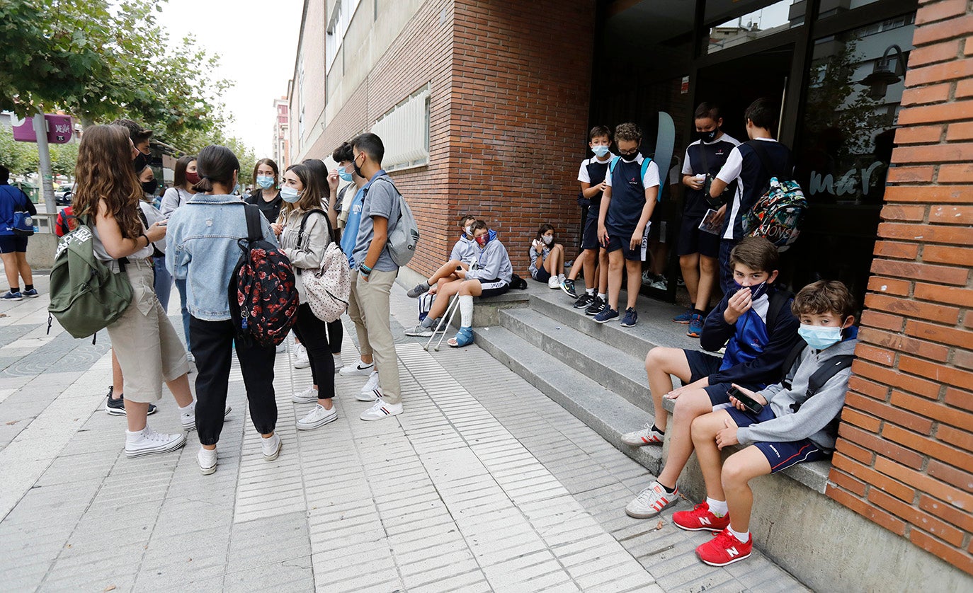 Los alumnos de la ESO y de Bachillerato de Palencia vuelven a clase.