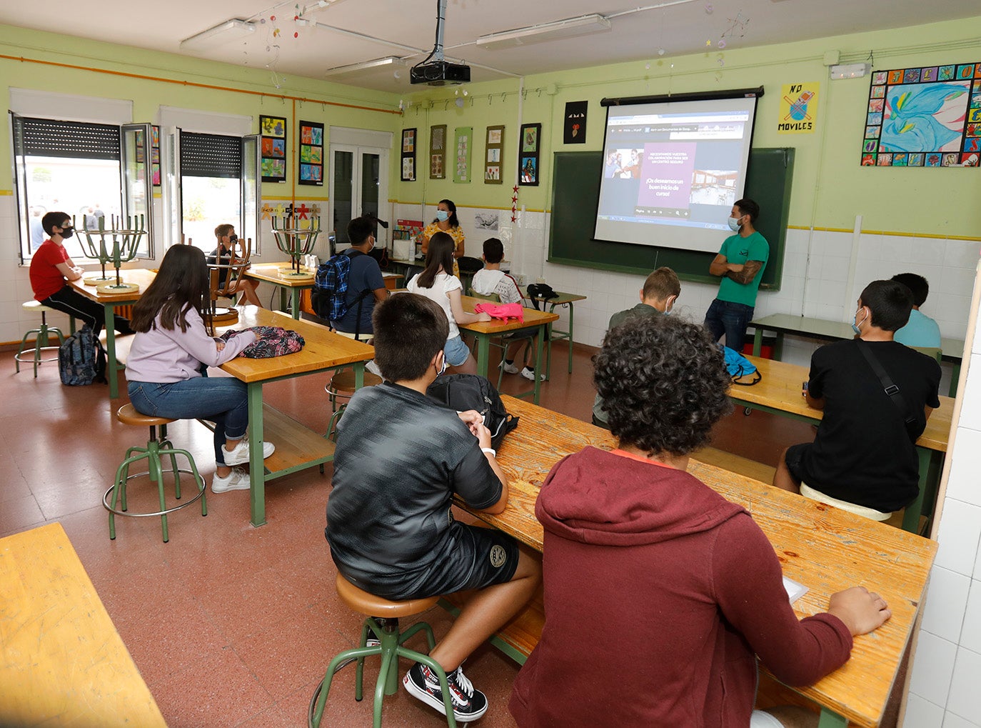 Los alumnos de la ESO y de Bachillerato de Palencia vuelven a clase.