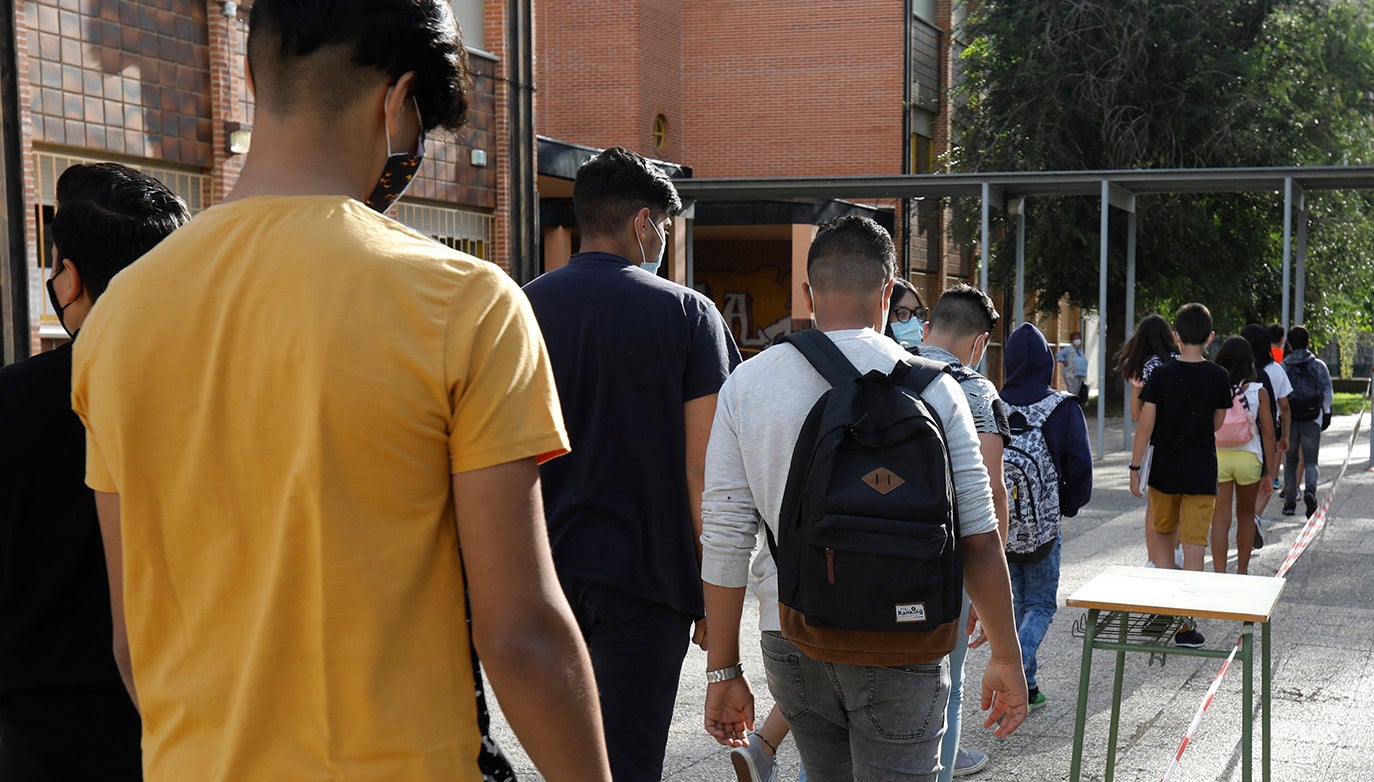 Los alumnos de la ESO y de Bachillerato de Palencia vuelven a clase.