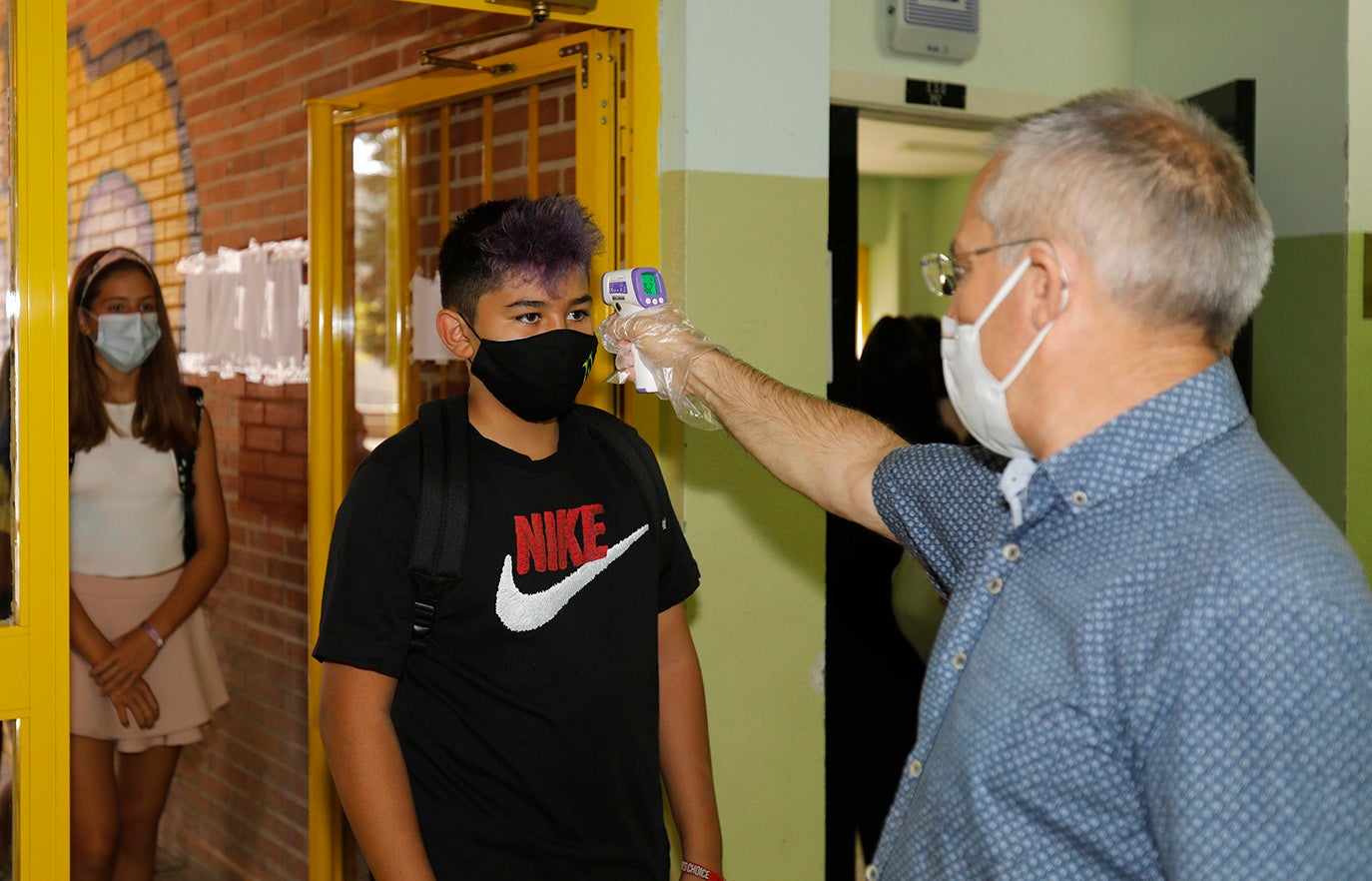Los alumnos de la ESO y de Bachillerato de Palencia vuelven a clase.