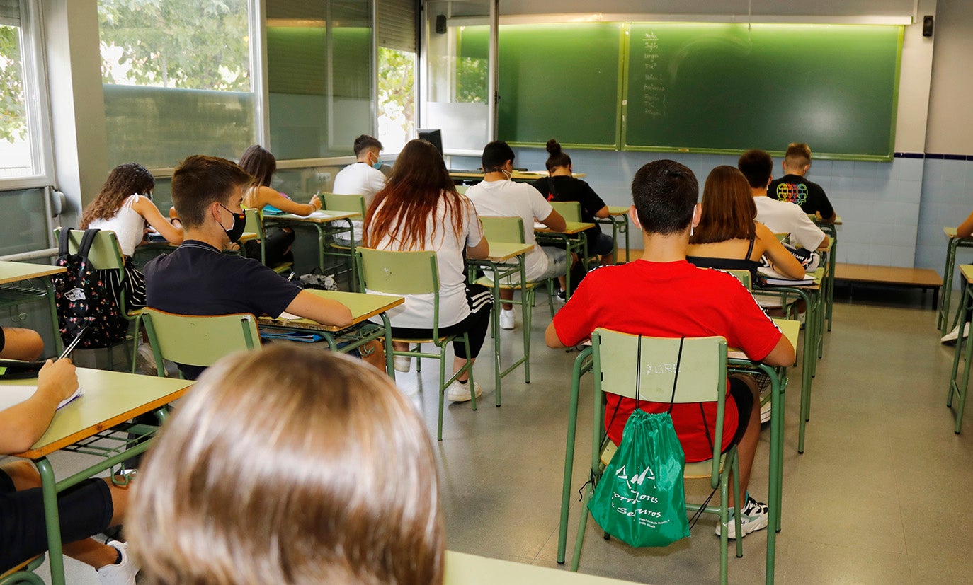 Los alumnos de la ESO y de Bachillerato de Palencia vuelven a clase.