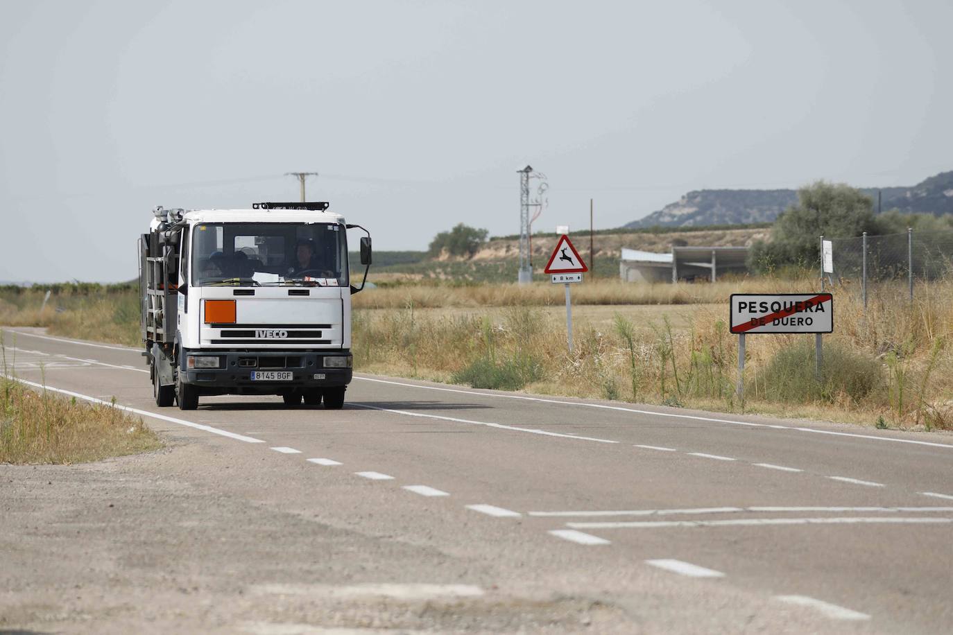 Acceso a Pesquera por carretera Pesquera de Duero-Olivares de Duero VP-3001.