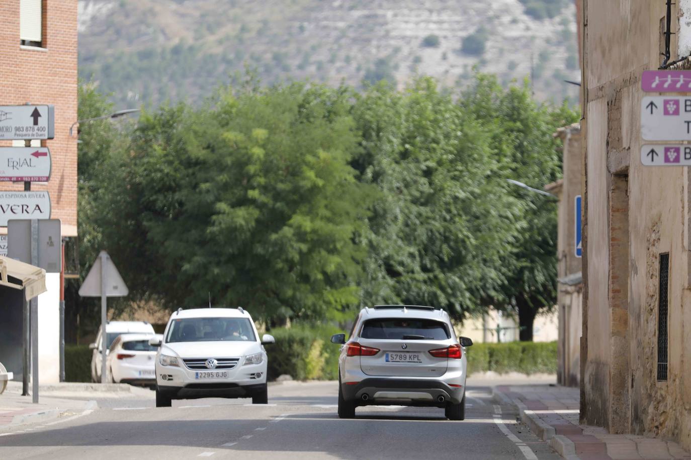 Sanidad ha anunciado la restricción de la movilidad con aislamiento durante las dos próximas semanas ante la sospecha de que se produzca transmisión comunitaria, pues el 10% de la población está contagiada