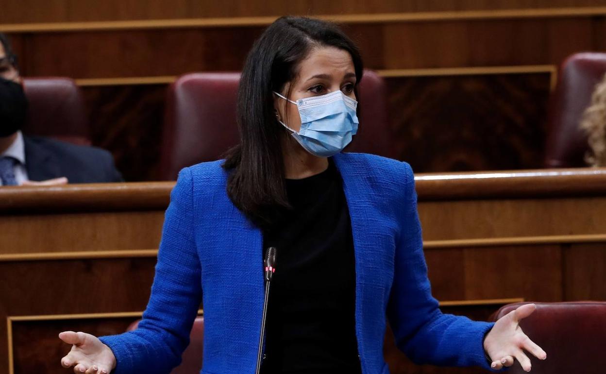 Inés Arrimadas, en la sesión de control al Gobierno en el Congreso de los Diputados.