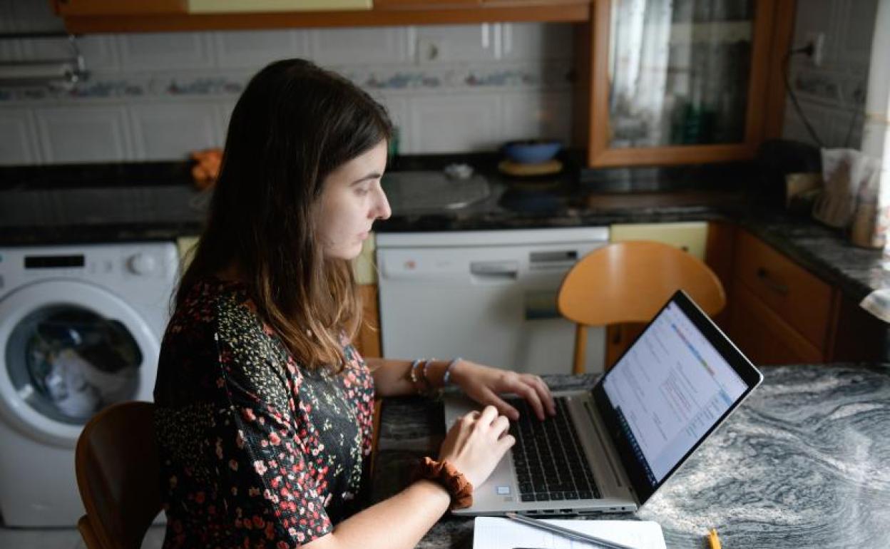 Marina Muñoz, en la actualidad teletrabajando desde Valladolid para una empresa de Barcelona. 