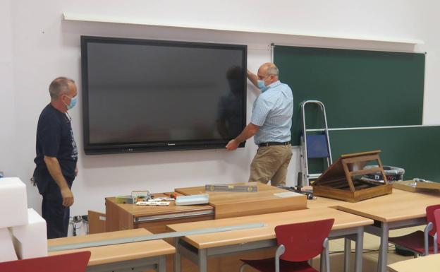 Ciencias, obligada a impartir clase en otros edificios por la limitación de aforo