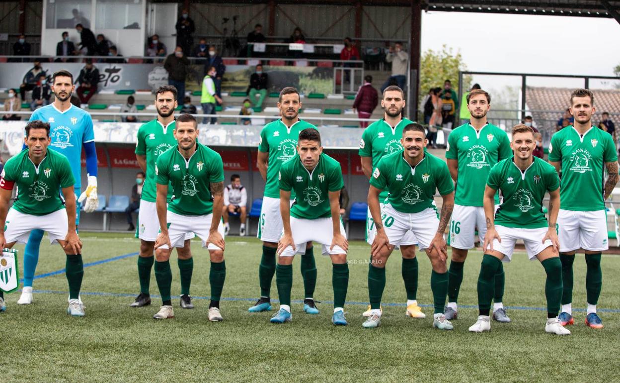 Once inicial del CD Guijuelo ante el Extremadura. 