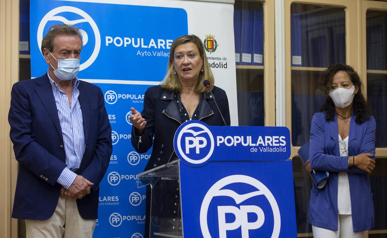 La presidenta del PP en el Ayuntamiento de Valladolid, Pilar del Olmo, durante su intervención.