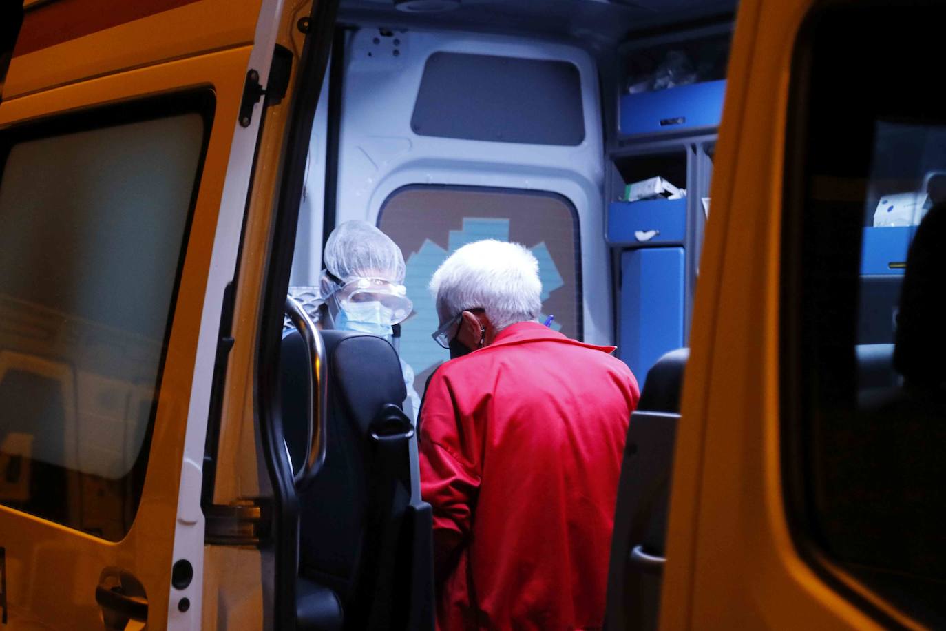 Se espera que más de 2.000 personas se sometan a las pruebas. 