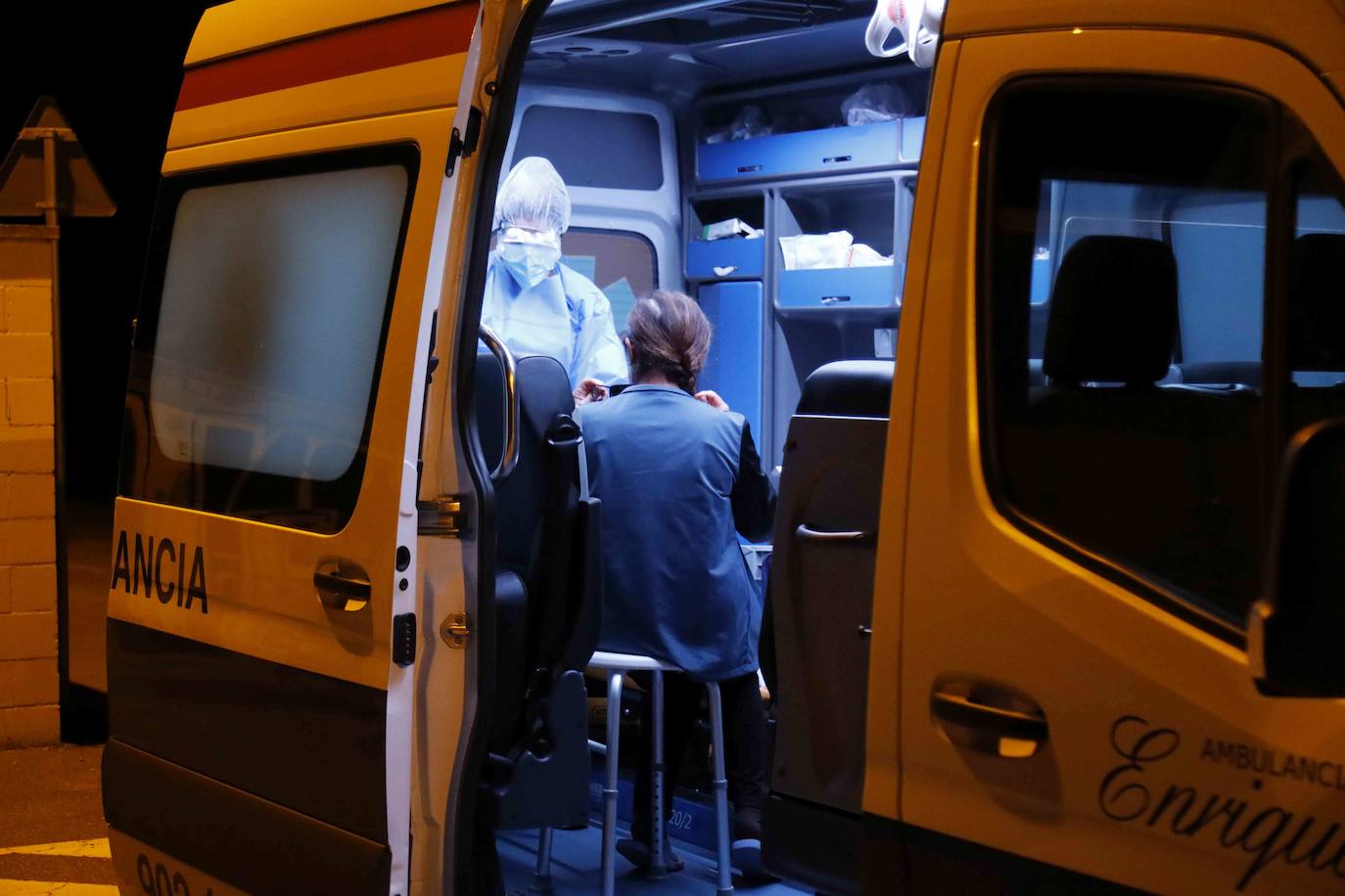 Se espera que más de 2.000 personas se sometan a las pruebas. 