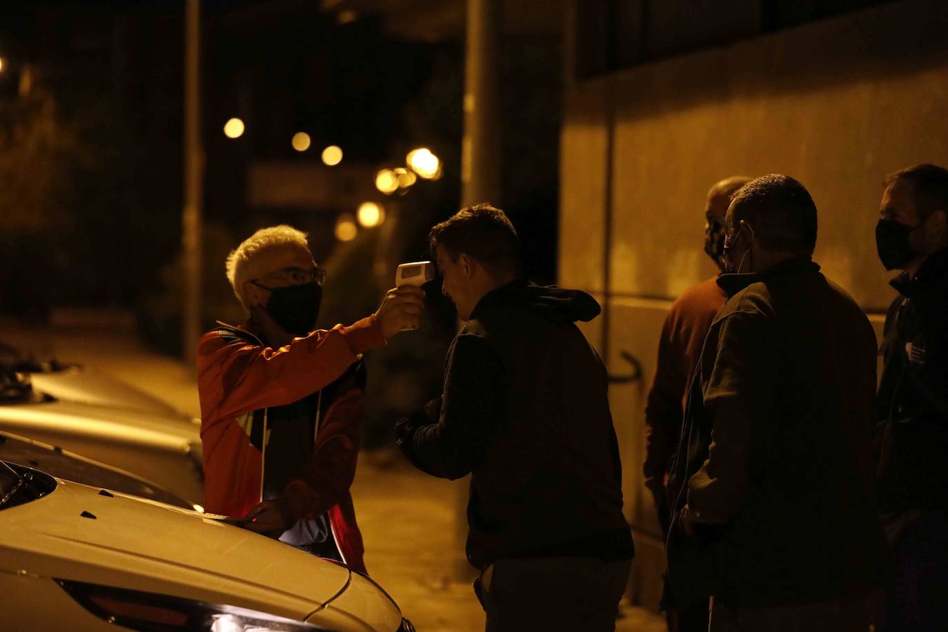 Se espera que más de 2.000 personas se sometan a las pruebas. 