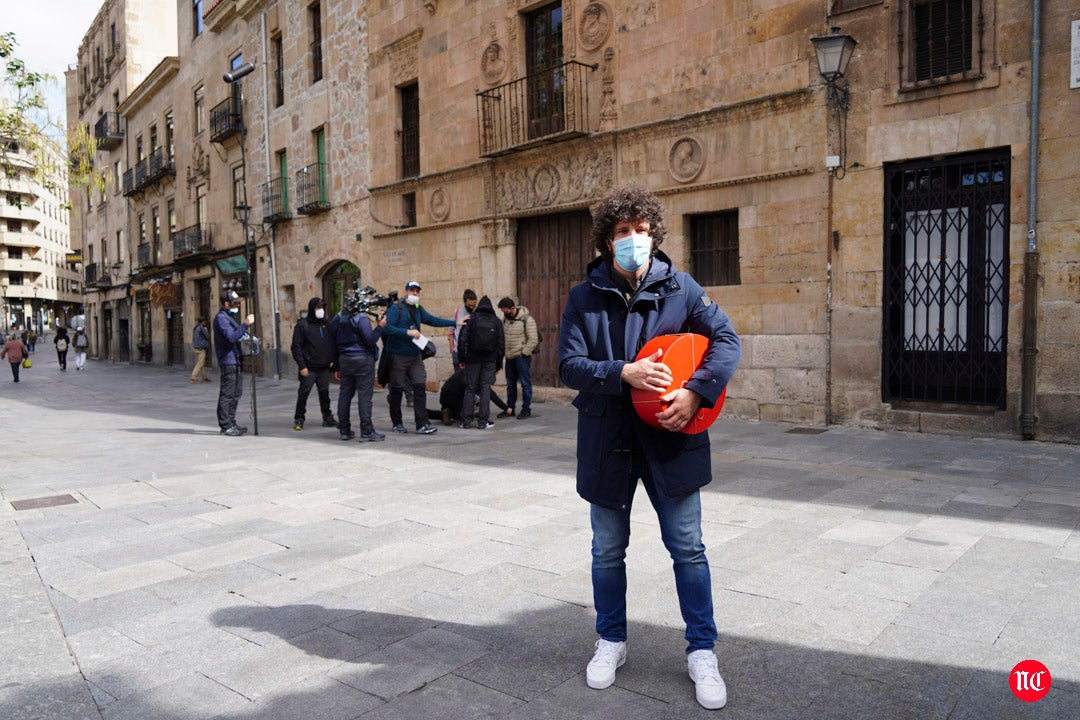 Momento del rodaje de Rutas Bizarras en Salamanca