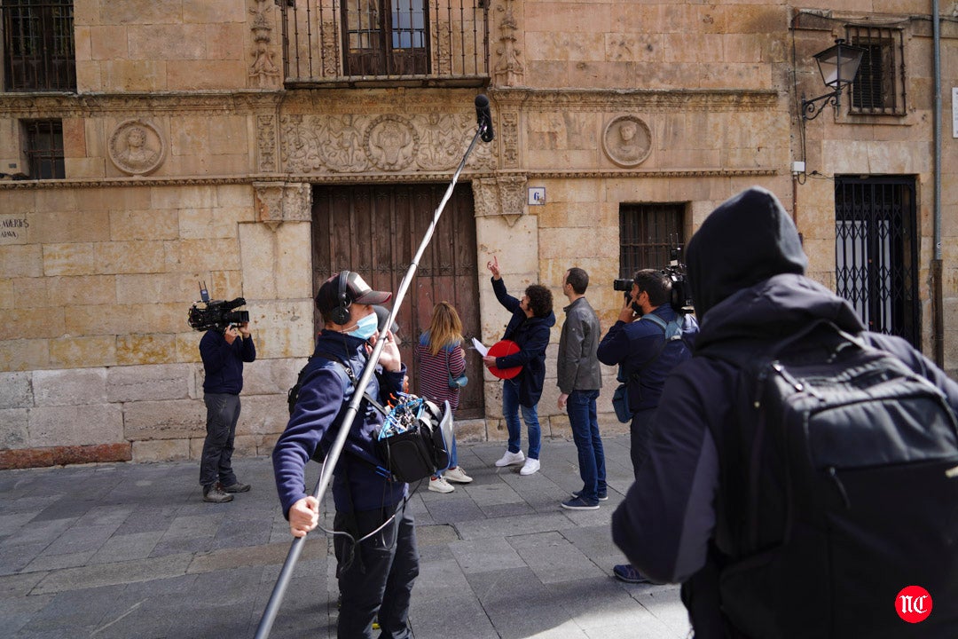 Momento del rodaje de Rutas Bizarras en Salamanca