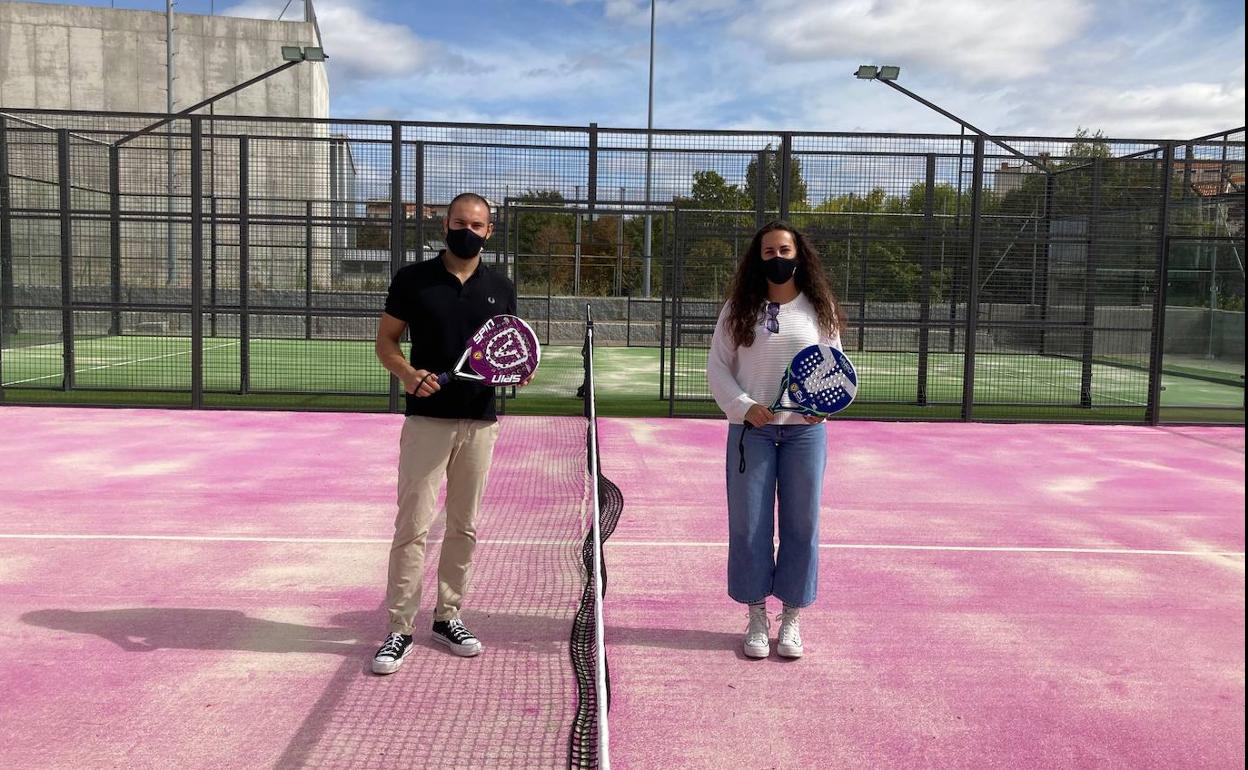 Víctor Gómez, concejal de Deportes, y Paola Martín, concejal de Juventud. 