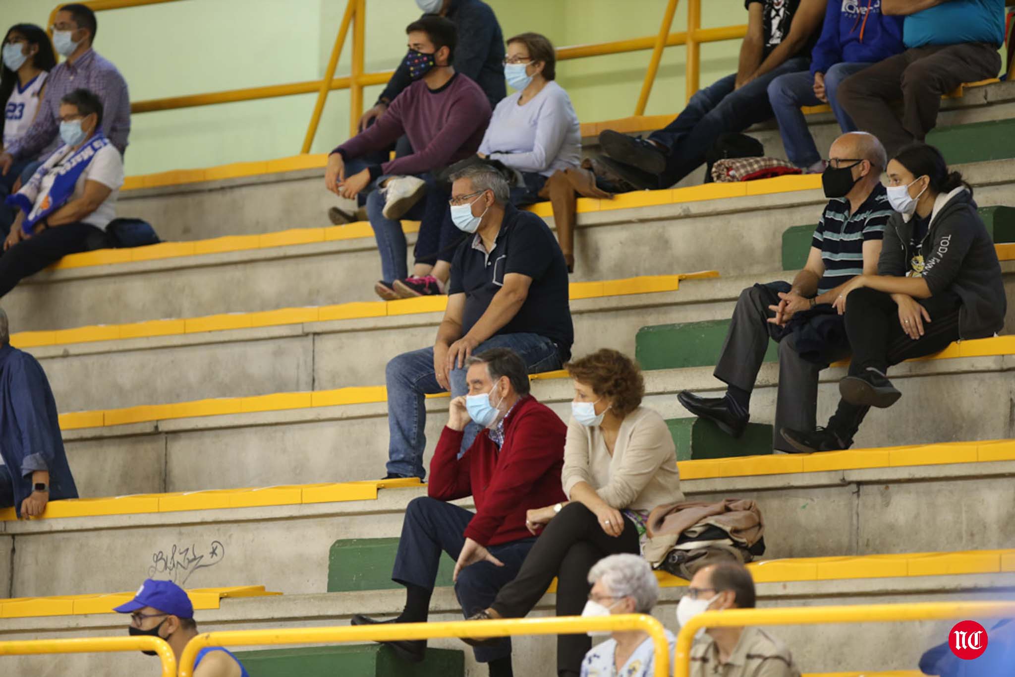 Aficionados del CB Perfumerías Avenida