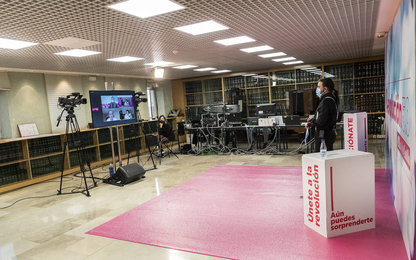 Con un nuevo formato 'on line' y completamente gratuito en el que todos los lectores de El Norte de Castilla podrán seguir las jornadas que se celebrarán los días 13, 14 y 15 | La jornada inaugural ha contado con la participación de Pedro Meseguer, del CSIC; Joan Garriga, de Flashtalking España y Xavi Robles, de VIZZ