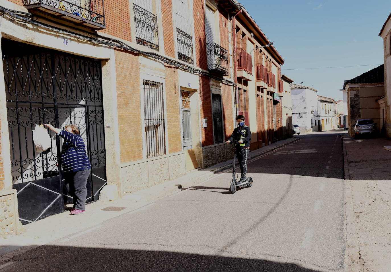 La Consejería de Sanidad ha decretado medidas específicas preventivas en relación con el contacto social en el municipio vallisoletano, durante los próximos 14 días se restringe la salida y entrada de la localidad salvo en el caso de aquellos desplazamientos, adecuadamente justificados