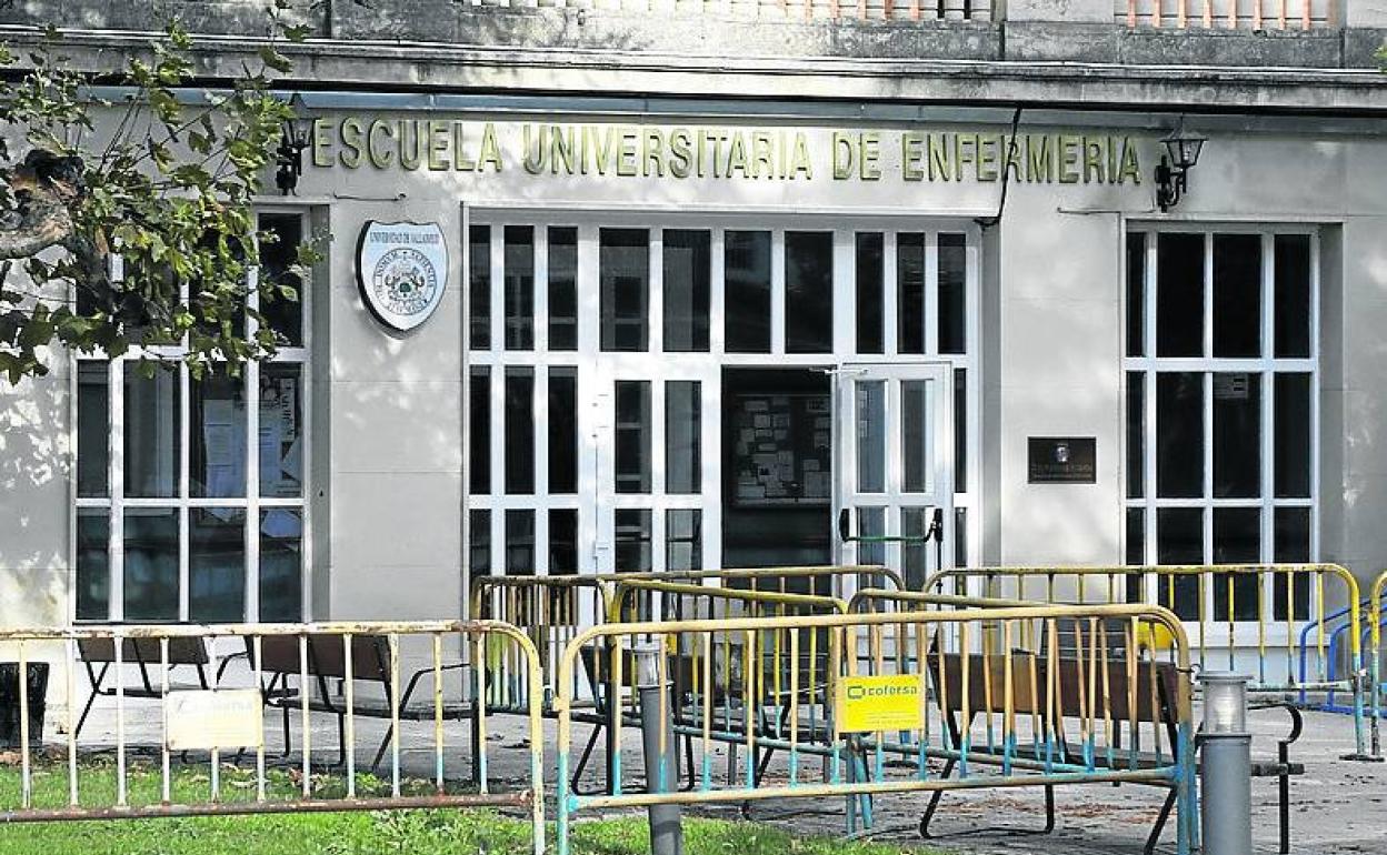 La Escuela de Enfermería frena en 19 positivos el brote de covid