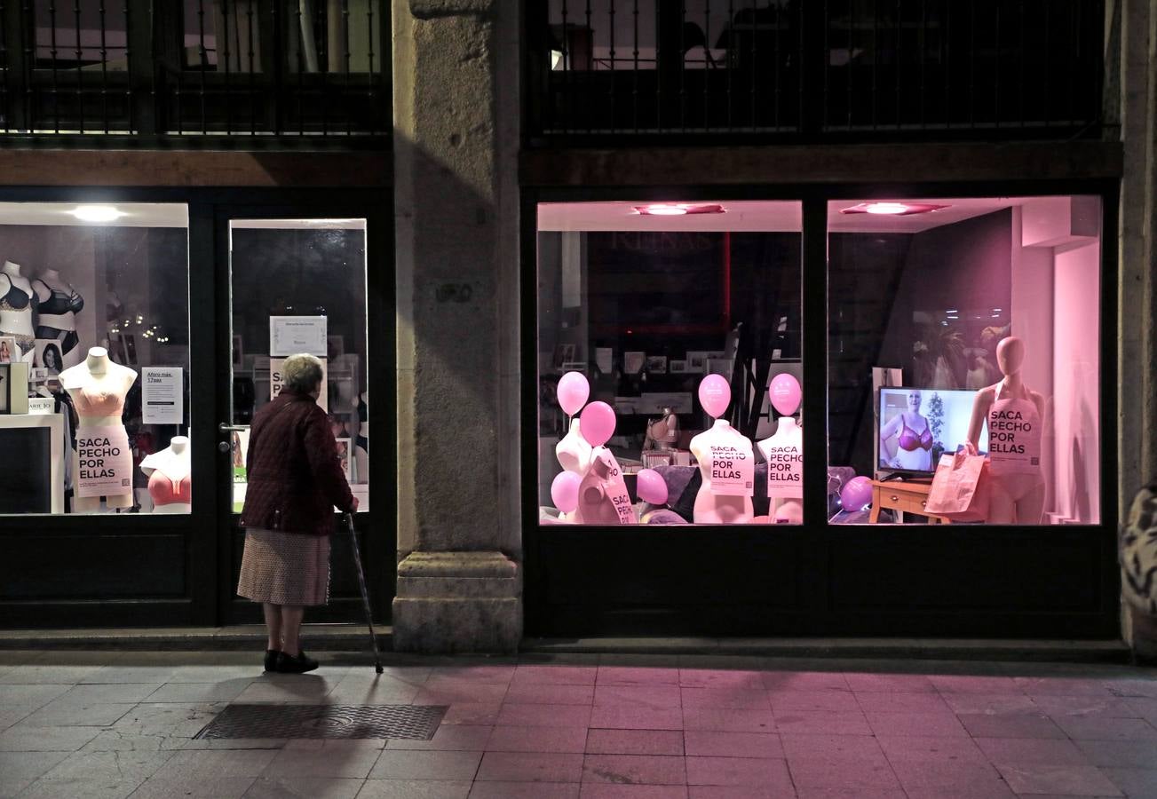 Fotos: Valladolid se viste de rosa