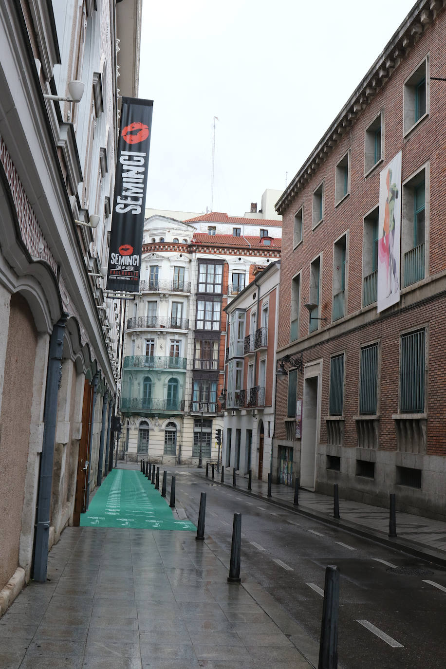 Fotos: Calles casi vacías en Valladolid durante la tarde del domingoqueda