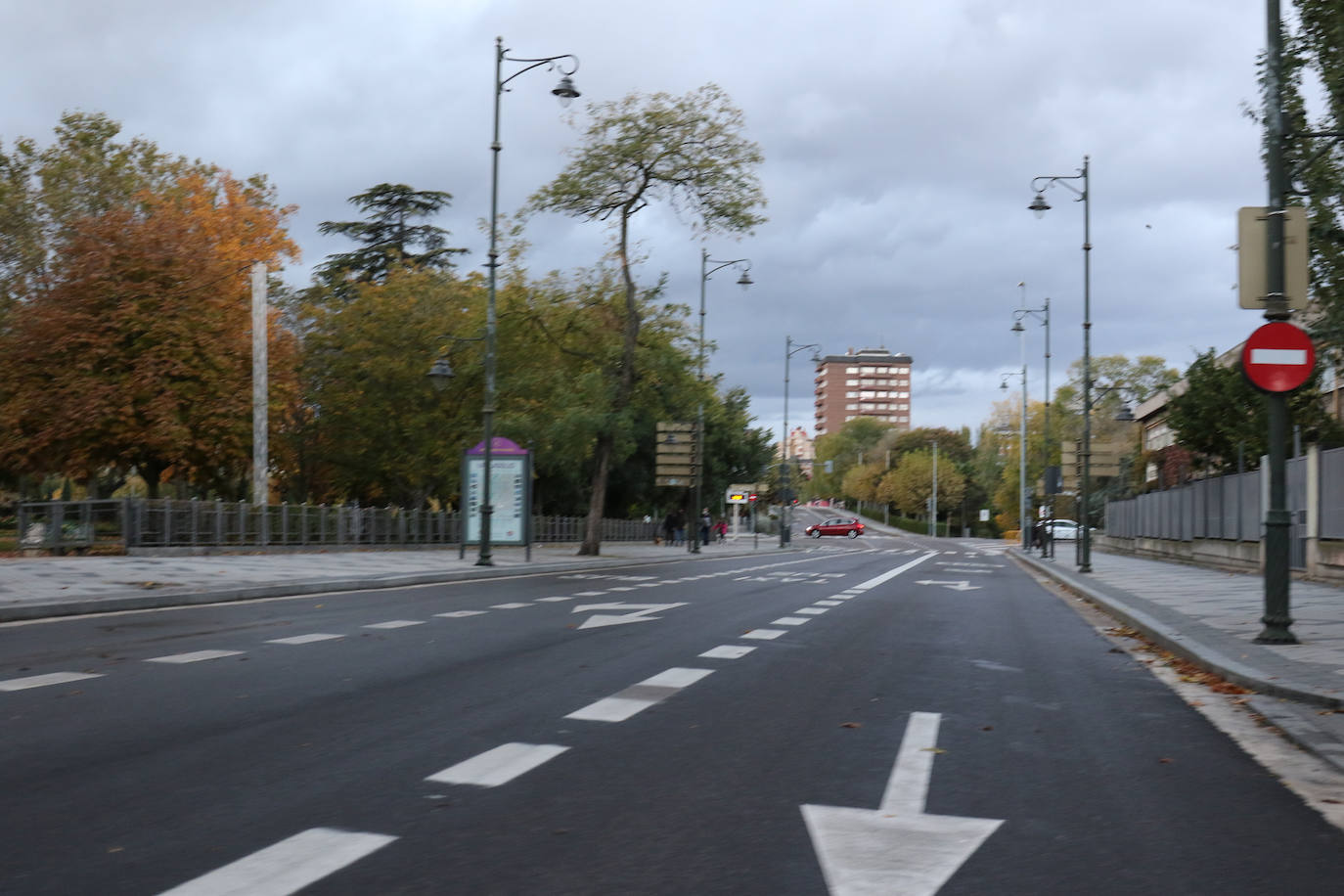 Fotos: Calles casi vacías en Valladolid durante la tarde del domingoqueda