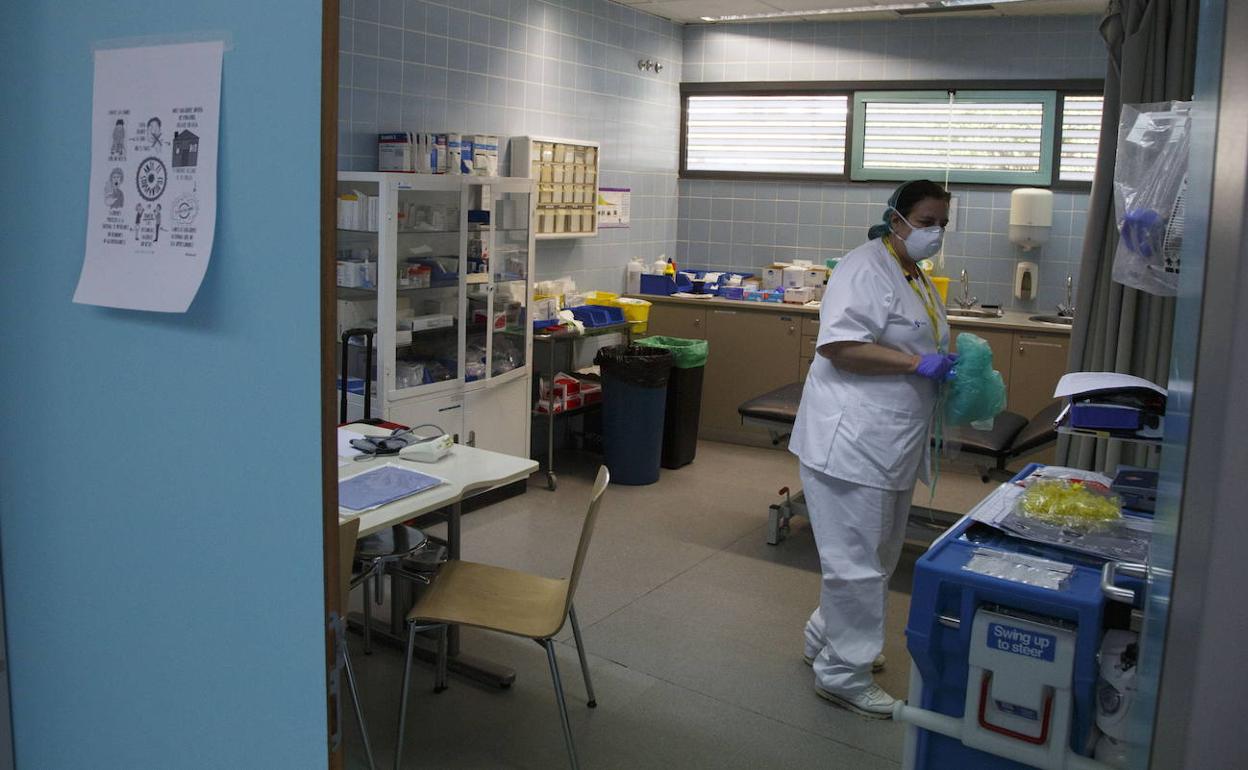 Una médico en el centro de Delicias de Valladolid. 