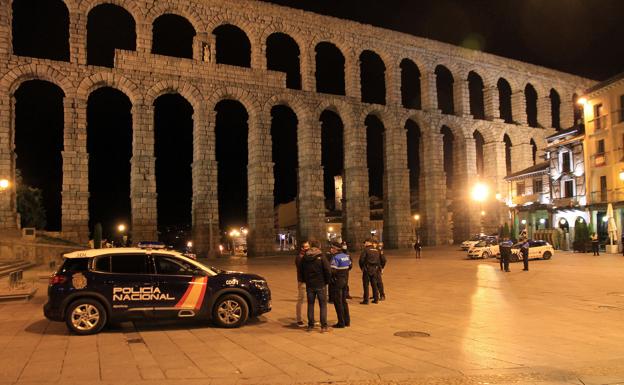 El Ayuntamiento da por anuladas la docena de multas en la primera noche del toque de queda 