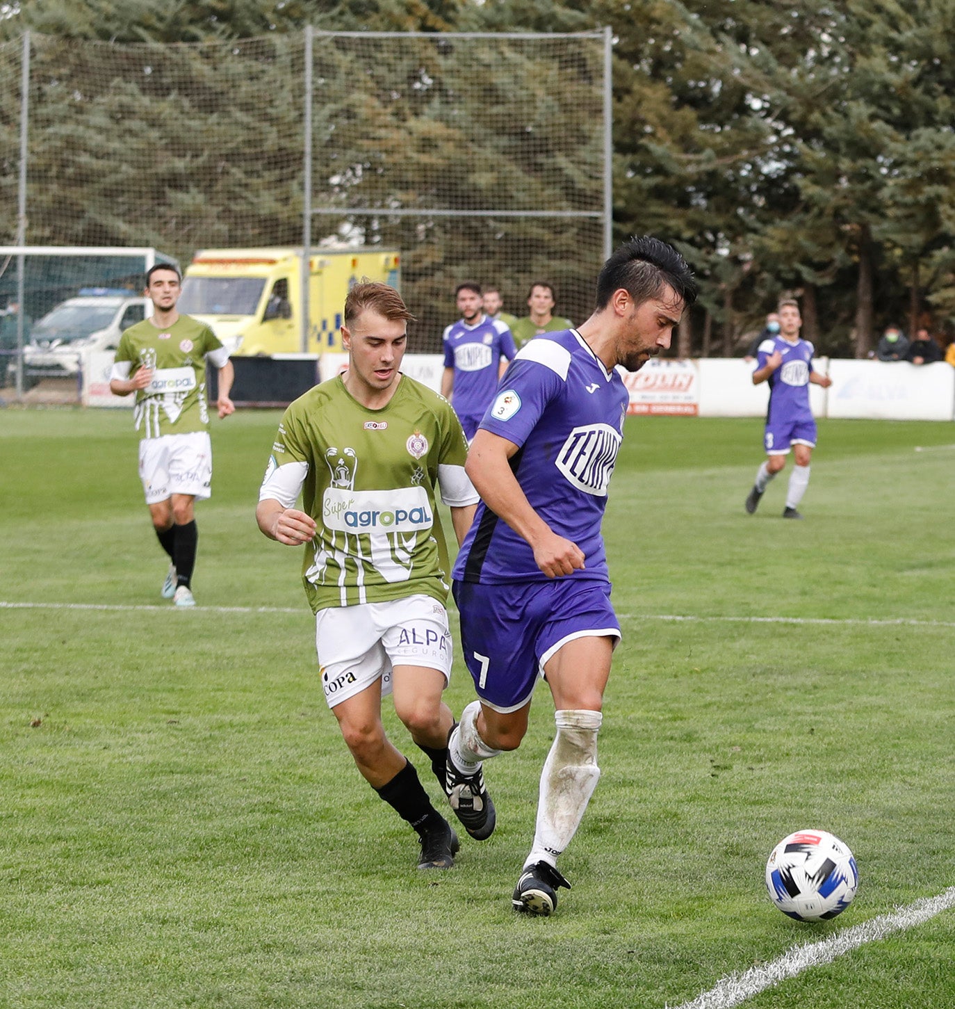 El Palencia Cristo Atlético gana el primer derbi de la temporada.