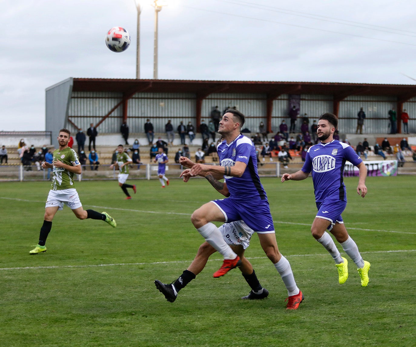 El Palencia Cristo Atlético gana el primer derbi de la temporada.