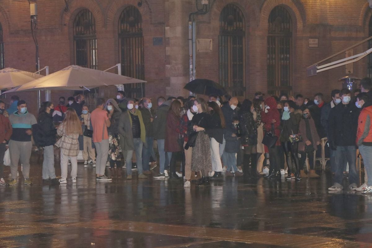 Altercados en la plaza de la Catedral. 