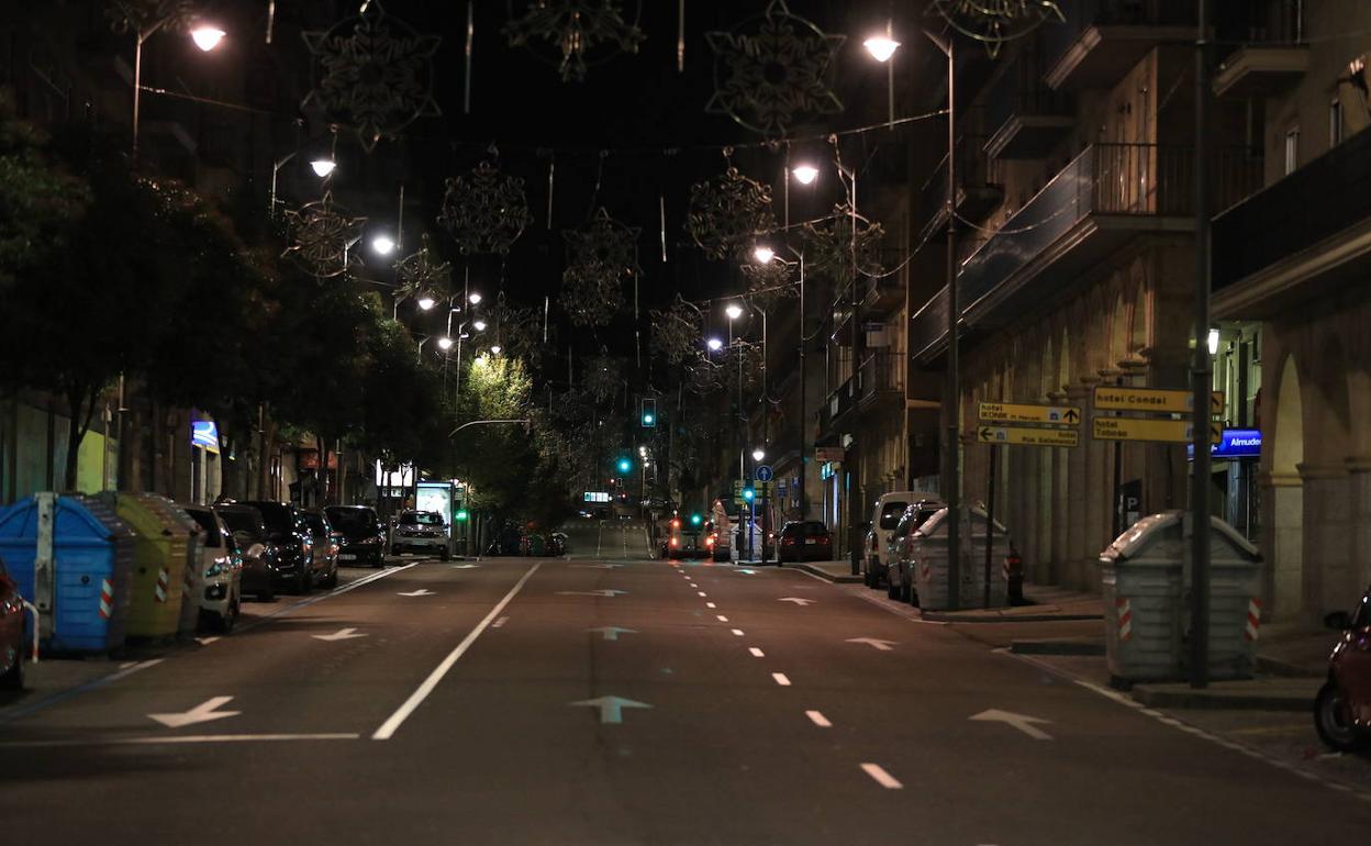 Calle vacía de Salamanca, durante el confinamiento.