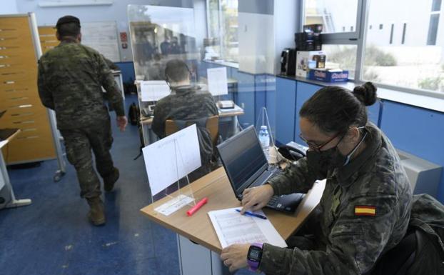 El Ejército duplicará sus rastreadores en Castilla y León hasta los 480 para descargar la atención primaria